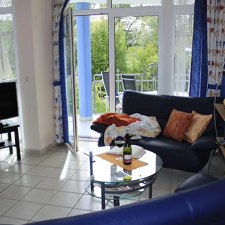 Ξενοδοχείο με διαμερίσματα Domicil Am Stadtpark 4*