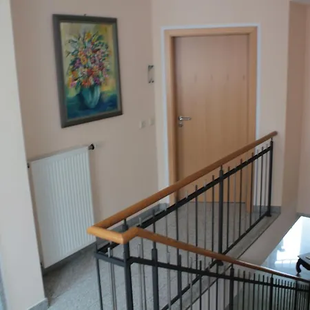 Apart Otel Domicil Am Stadtpark 4*